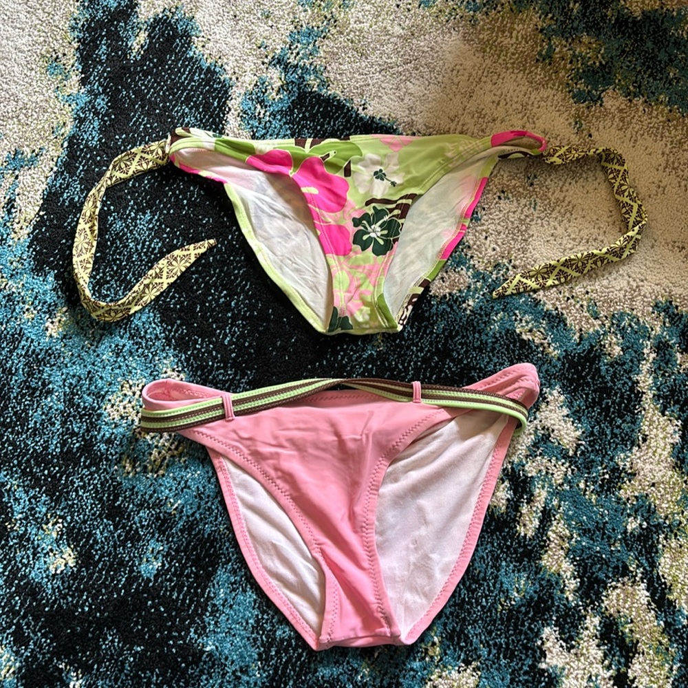 Two OP bikini bottoms like new